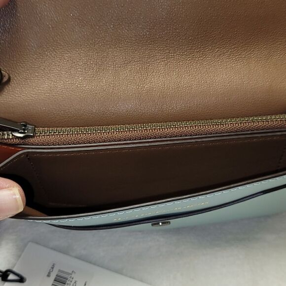 NWT ~COACH 1941 Glovetanned Chalk Colorblock Wristlet Wallet - Picture 5 of 7